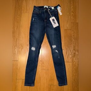 BRAND NEW Women’s Dark Blue Distressed Skinny Jeans